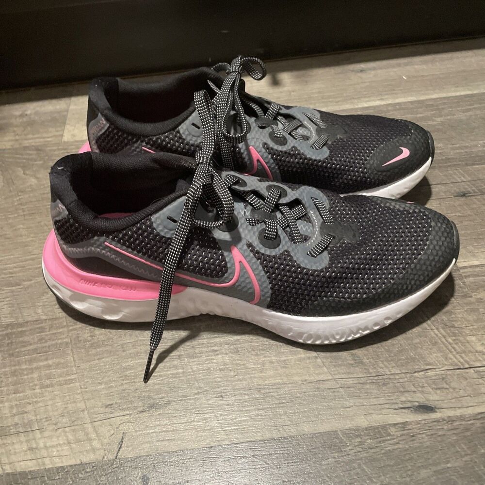 Nike Renew Run Women's Running Shoes Black Pink White Size 8 Women’s /6.5Y
